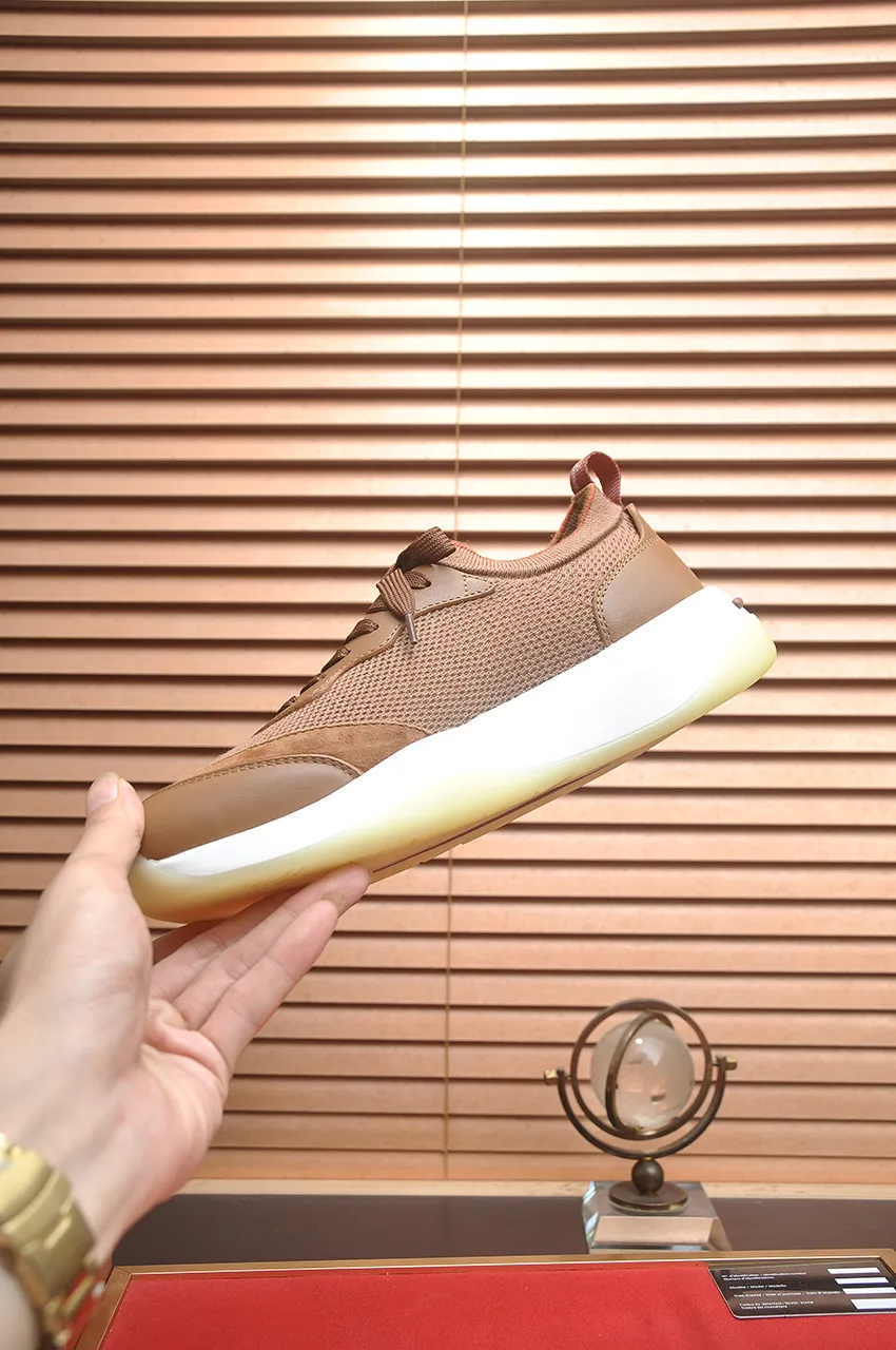 Men's men's shoes 💰640💶[𝐥𝐨𝐫𝐨 𝐏𝐢𝐚𝐧𝐚] lp classic loafers, an Italian treasure brand, the only brand that can match Hermès! Only after wearing it do we realize that we cannot let down our feet. The upper is imported cashmere, the lining of water-dyed cowhide ➕ the cowhide feet, the official original glass rubber outsole, and the pendant. Exclusive original packaging (tag ➕ brand paper ➕ outer box ➕ hand bag) code number: 38-46